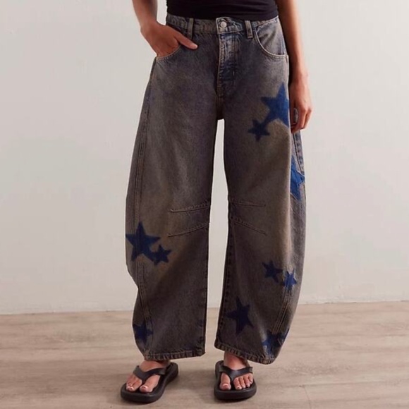 FREE PEOPLE WE THE FREE GOOD LUCK BARREL JEANS SHADOW STAR PRINT SIZE 30 DENIM - Picture 1 of 7